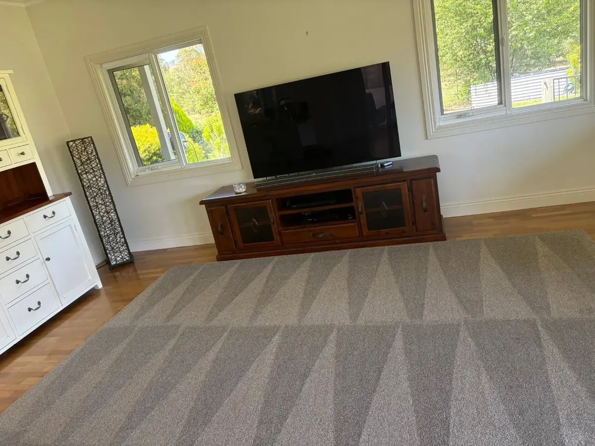 Freshly cleaned rug by Shepp City Carpet Cleaning